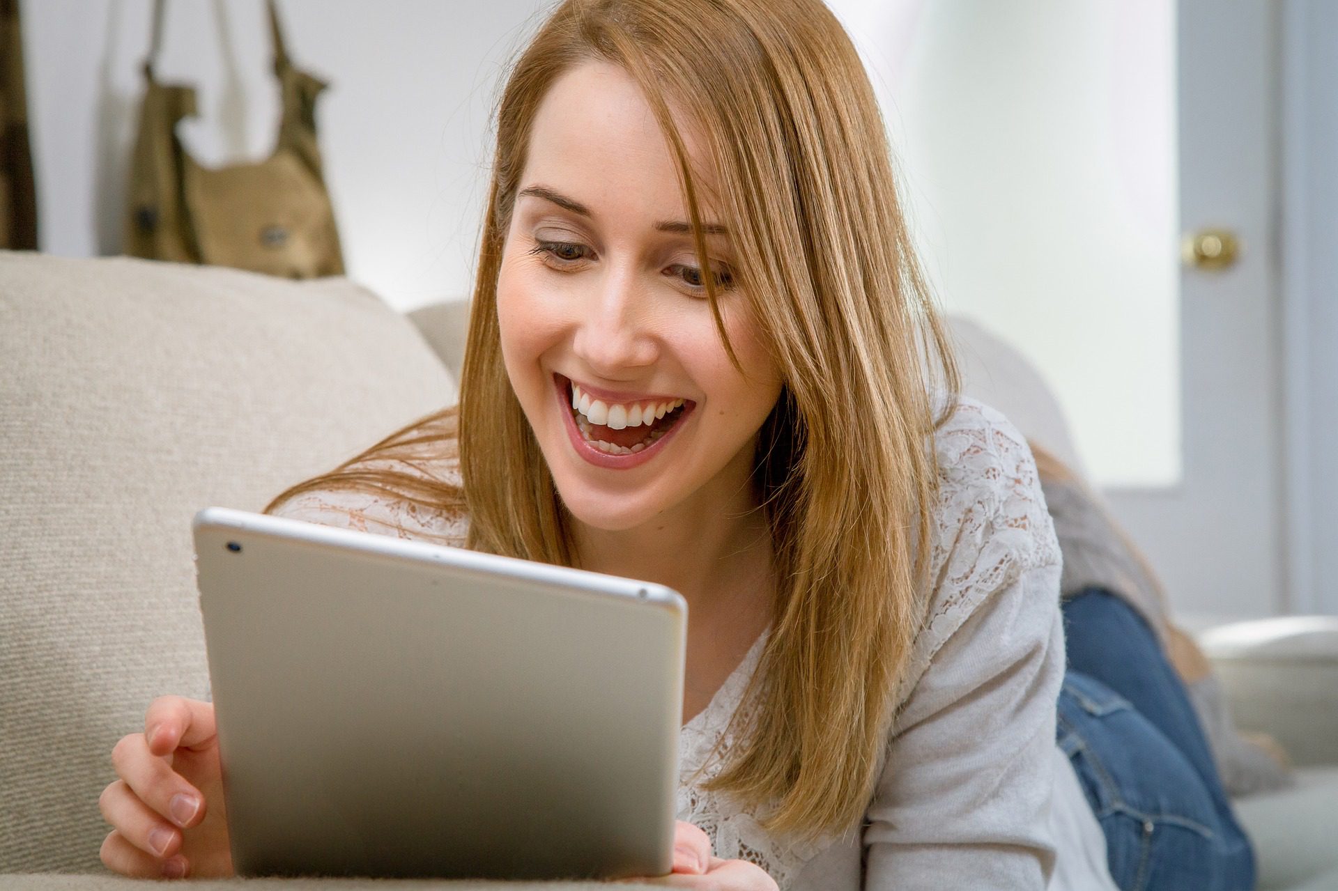 Woman chatting via video on her iPad.